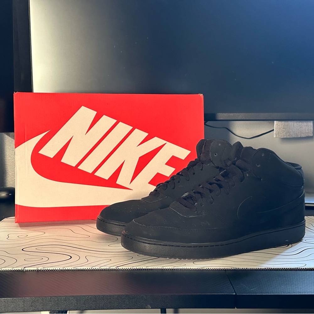Black Nike Mids